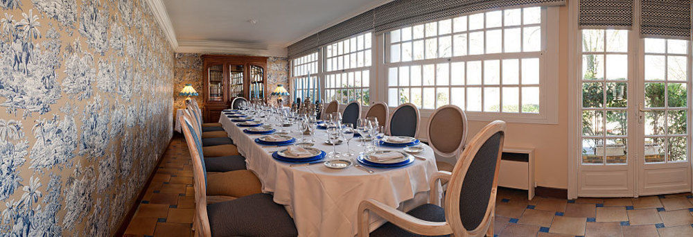 Germigny-l'Eveque Logis - Hotel & Restaurant Le Gonfalon מראה חיצוני תמונה